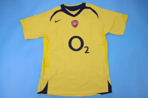 Arsenal 2005/2006 Retro Yellow Away Shirt