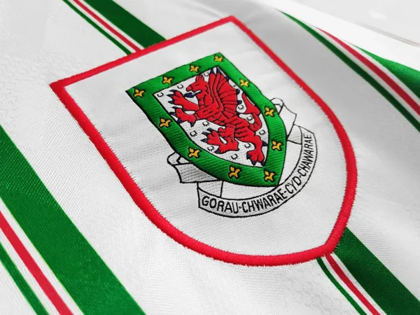 Wales 1993-1995 Away White Away Retro Football Shirt