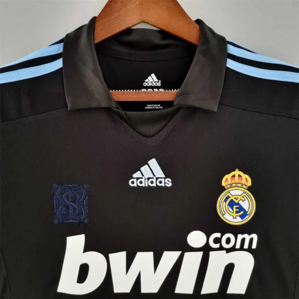 Real Madrid 09/10 Black Away Retro Football Shirt