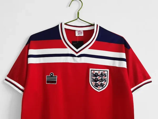 England 1982 Red Away Retro Football Shirt