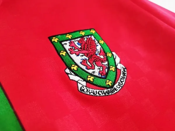 Wales 1996-1998 Retro Home Retro Football Shirt