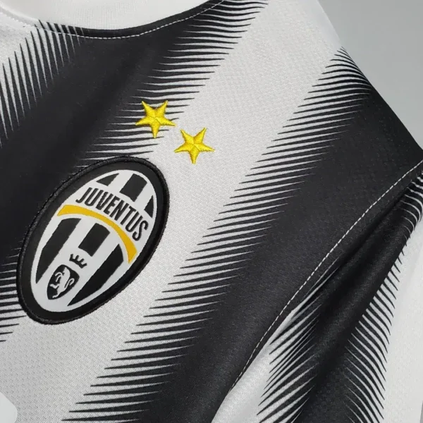 Juventus 2011-2012 Home Soccer Jersey