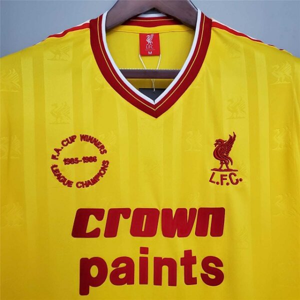 Liverpool 1985-1986 Away Yellow Retro Football Shirt