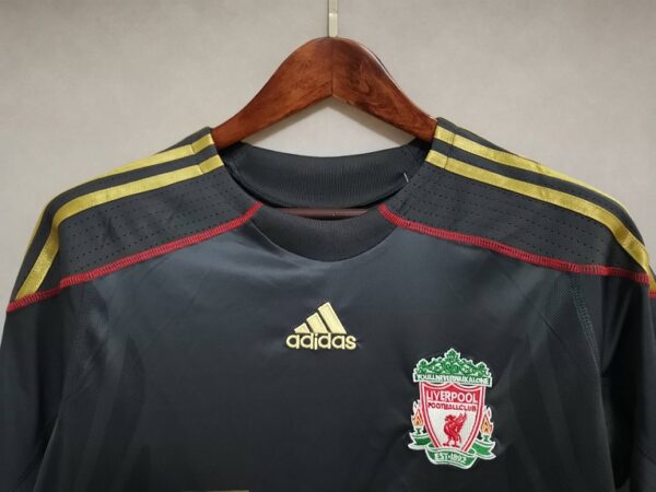 Liverpool 2009-2010 Away Black Football Shirt