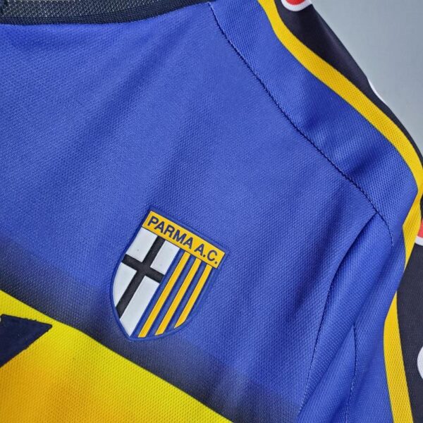 Parma 2001-2002 Home Retro Football Shirt