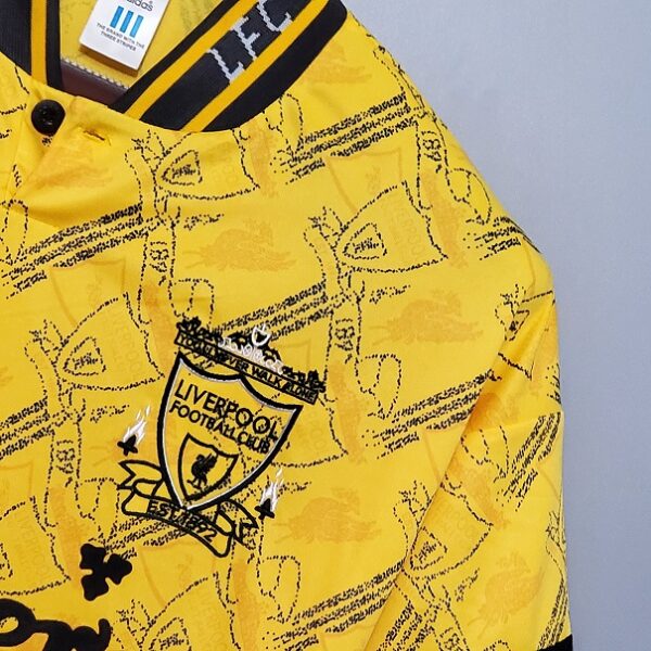 Liverpool 1995-1996 Away Yellow Retro Football Shirt