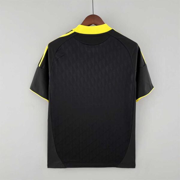 Liverpool 2010-2011 Third Black Football Shirt